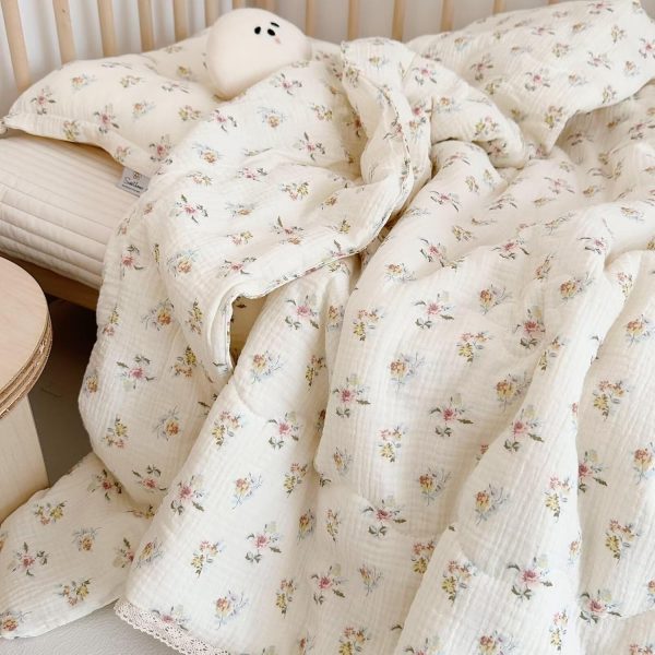 BuLuTu Azalea Floral Muslin Toddler Quilted Blanket