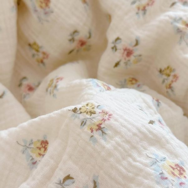 BuLuTu Azalea Floral Muslin Toddler Quilted Blanket