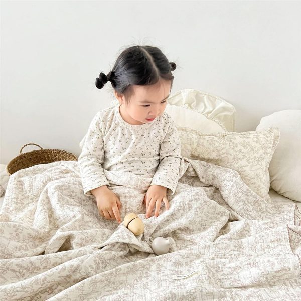 BuLuTu Forest Rabbit 4-Layer Muslin Toddler Blanket - 47"x51"