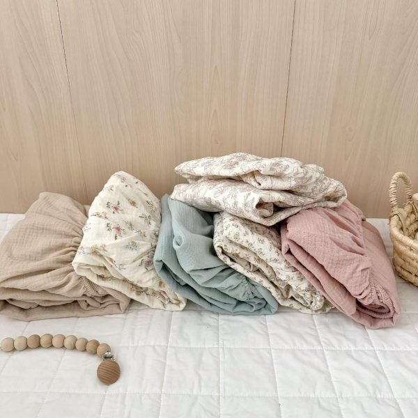BuLuTu 2-Pack Floral Muslin Fitted Crib Sheets - Camellia & Forest Print