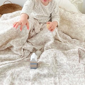 BuLuTu Forest Rabbit 4-Layer Muslin Toddler Blanket - 47"x51"